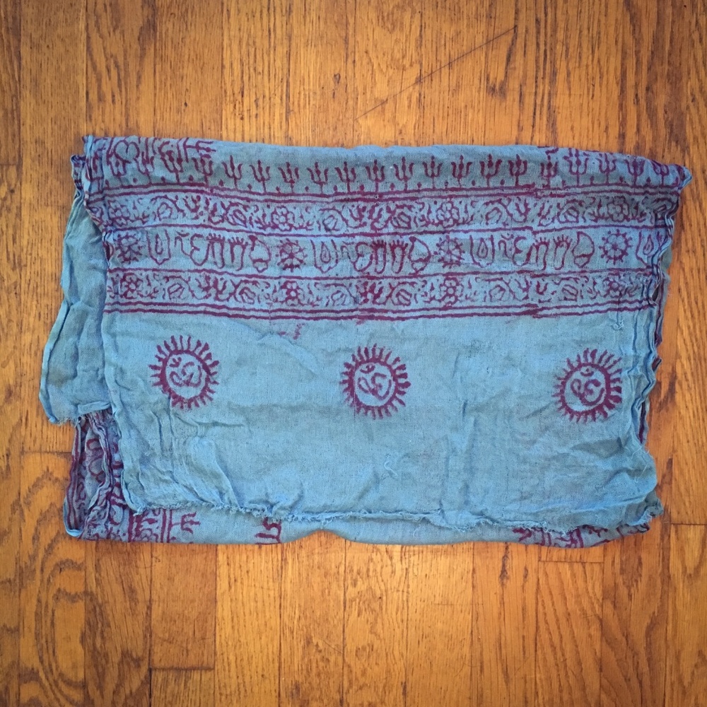 Scarf - Picture 3 of 3